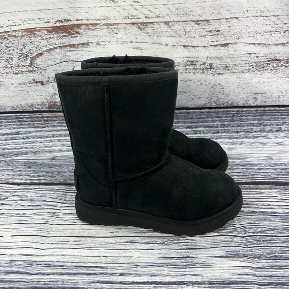 Ugg Classic II Weather Short Black Suede Boots Kids Size 10 - Picture 1 of 7